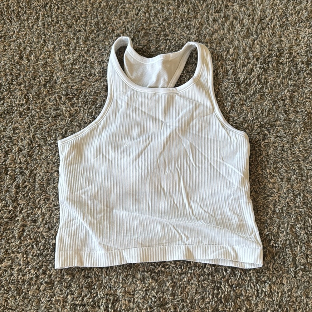 Lululemon tank w built in bra